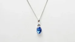 Collier en or blanc, tanzanite et diamants