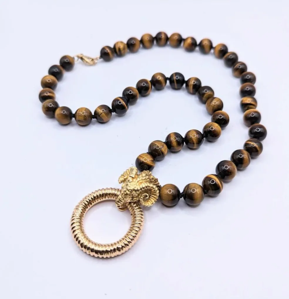 Collier en or et oeil-de-tigre