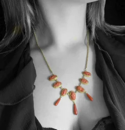 Collier en or jaune avec camées, inspiré de la Rome antique
