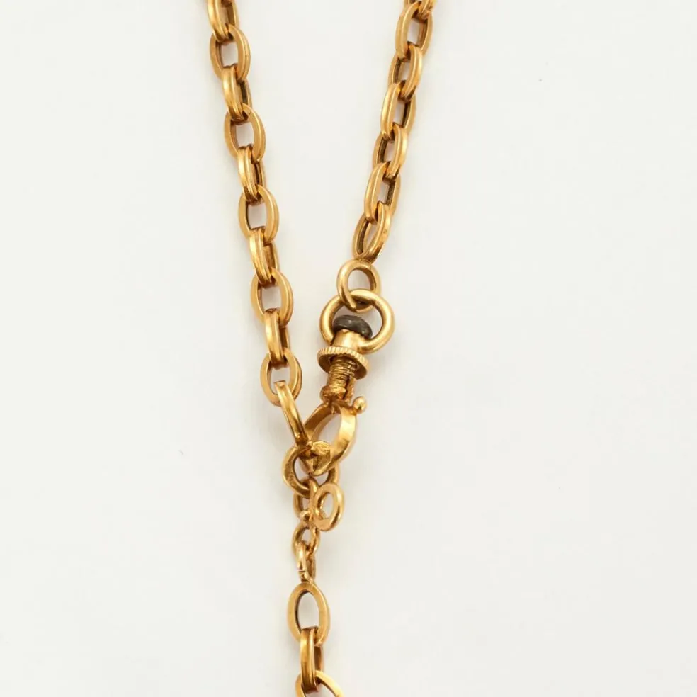 Collier en or jaune centré d'une châtelaine