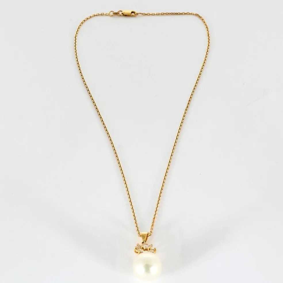 Collier en or jaune diamants et perle de culture