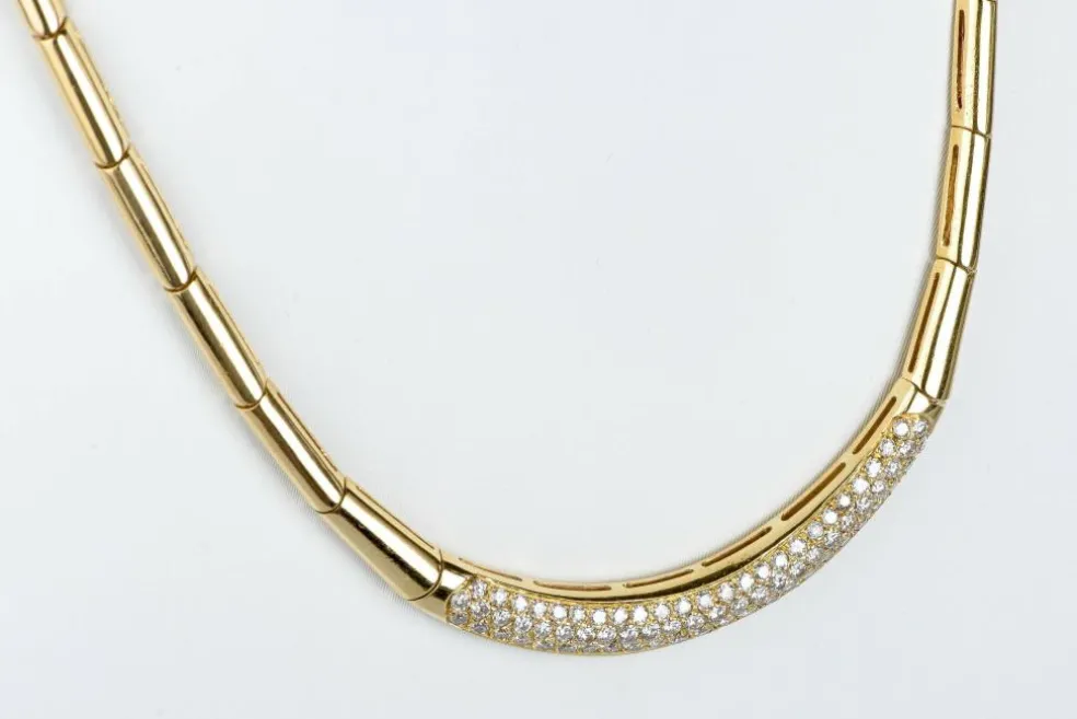 Collier en or jaune diamants