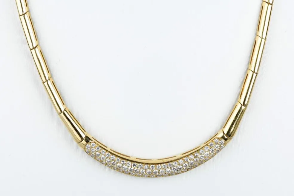 Collier en or jaune diamants