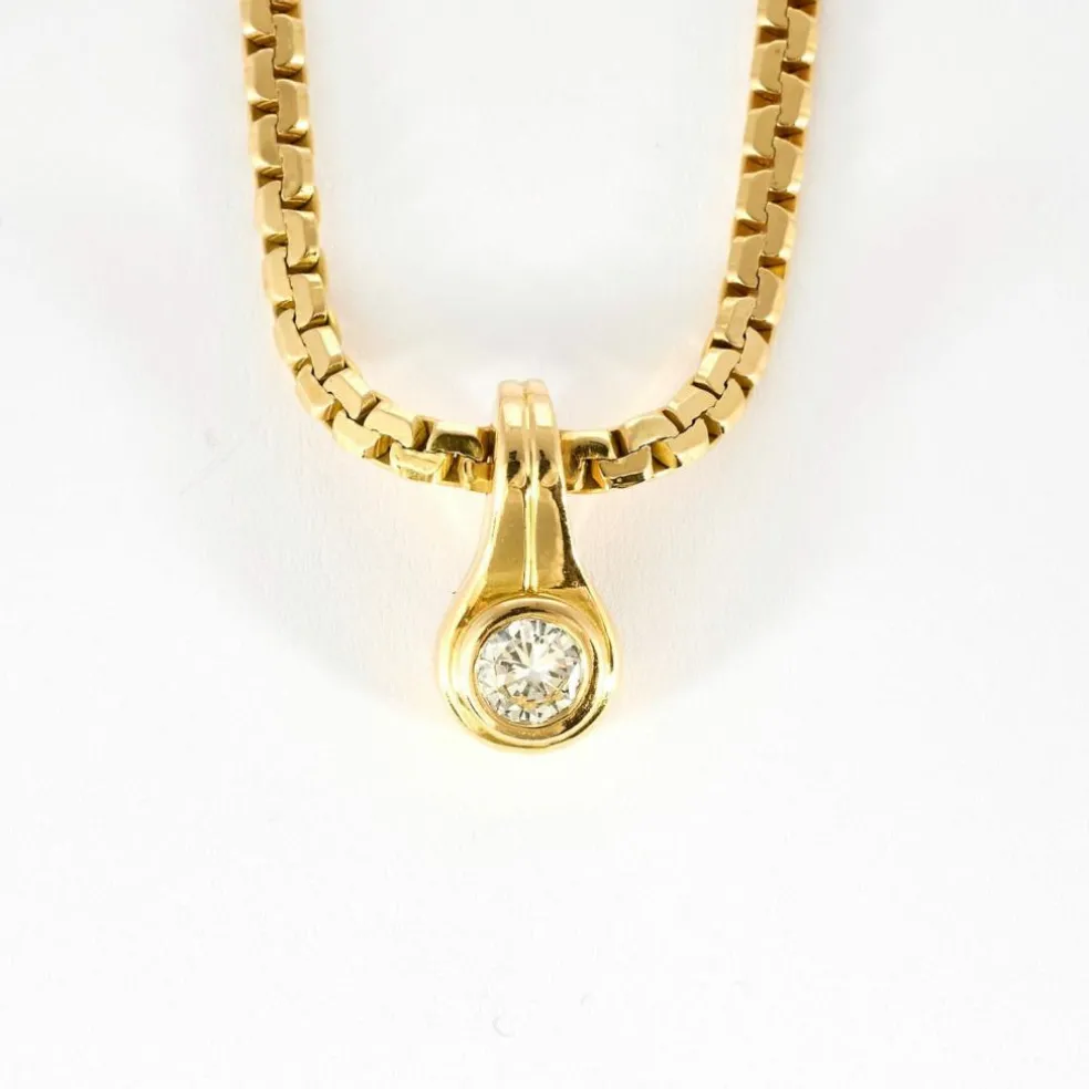Collier en or jaune et diamant