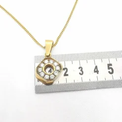 Collier en or jaune et diamants