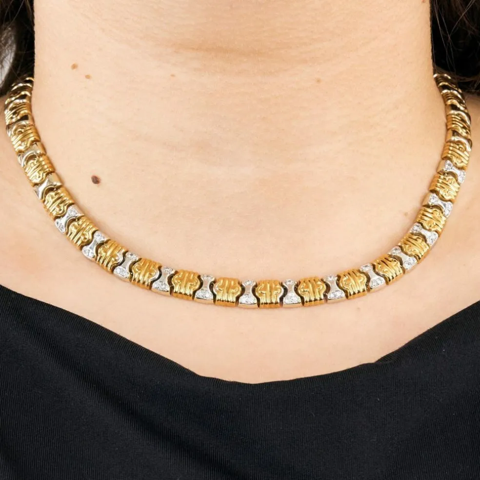Collier en or jaune et or gris, diamants