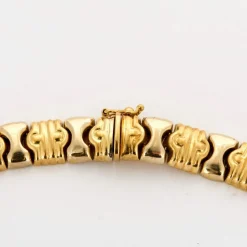 Collier en or jaune et or gris, diamants