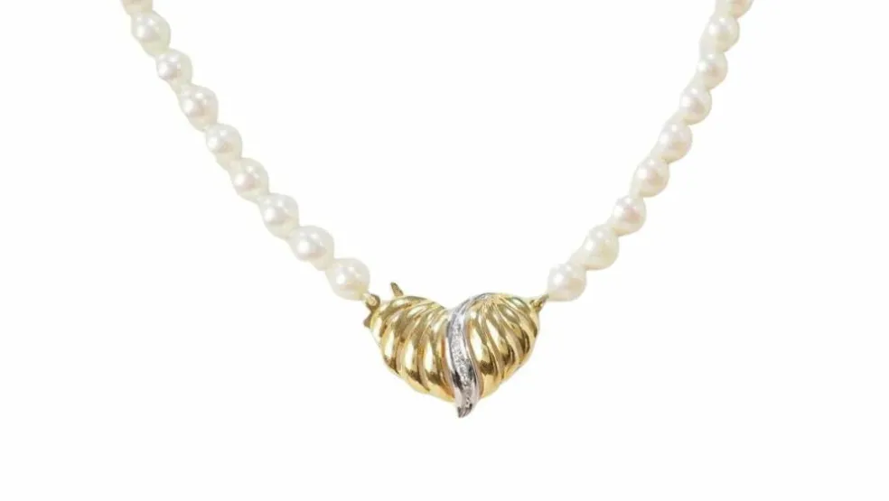 Collier en or jaune et perles de culture