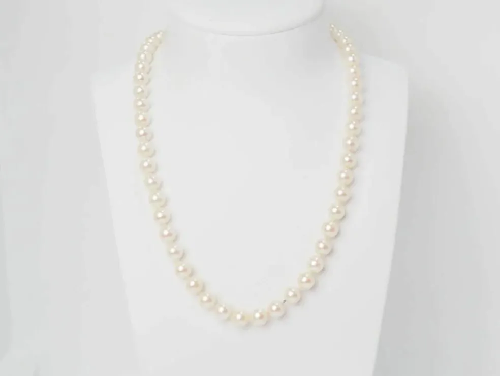 Collier en or jaune et perles d'Akoya
