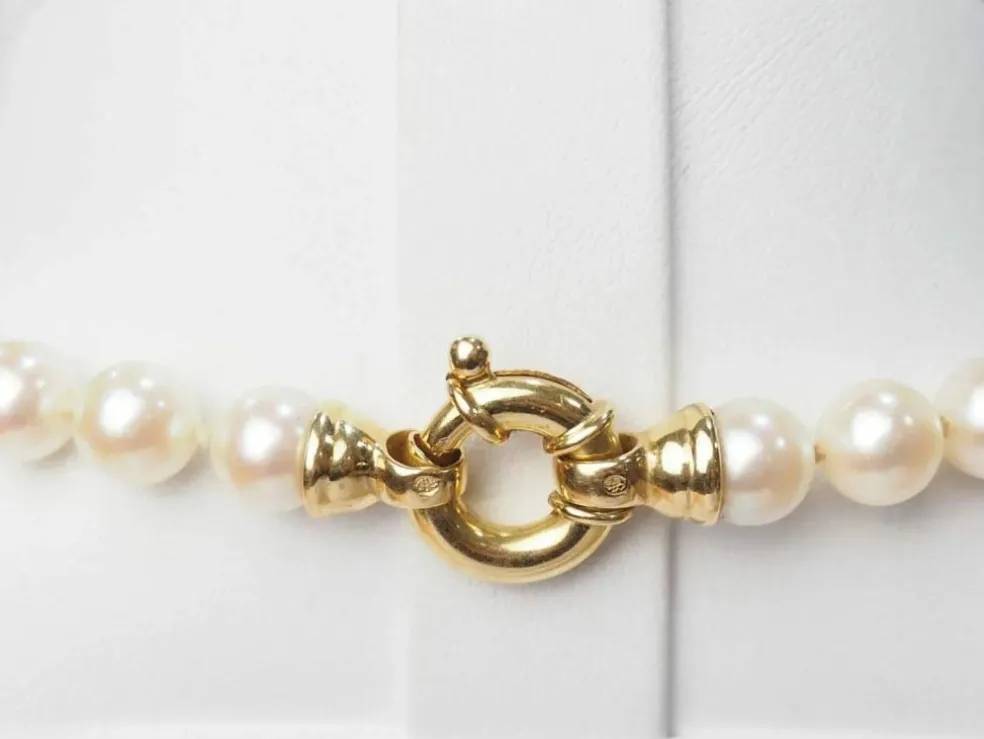 Collier en or jaune et perles d'Akoya