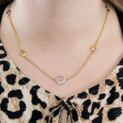 Collier en or jaune, or blanc et diamants