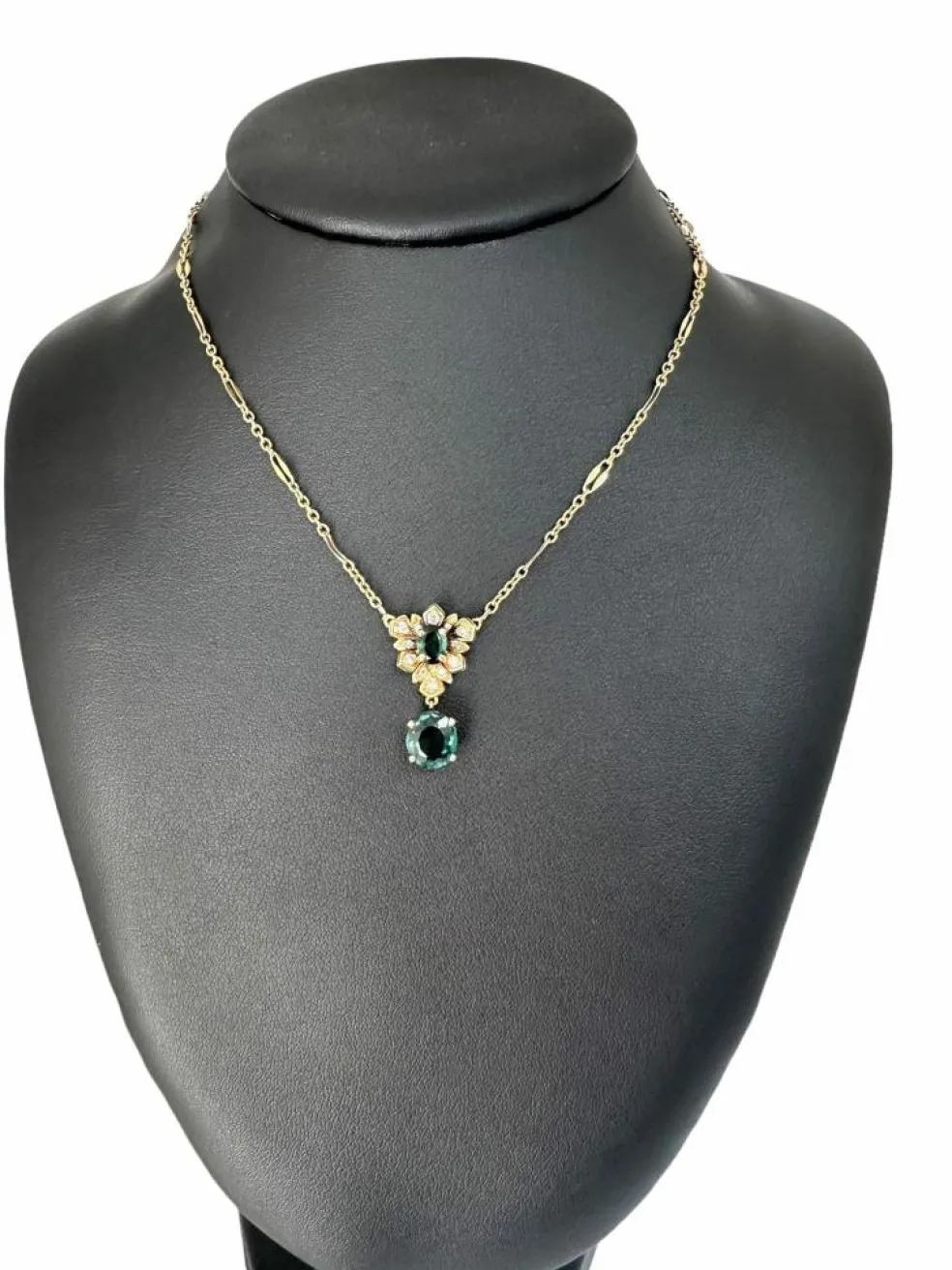 Collier en or jaune tourmaline, indigolite et diamants certificat IGI