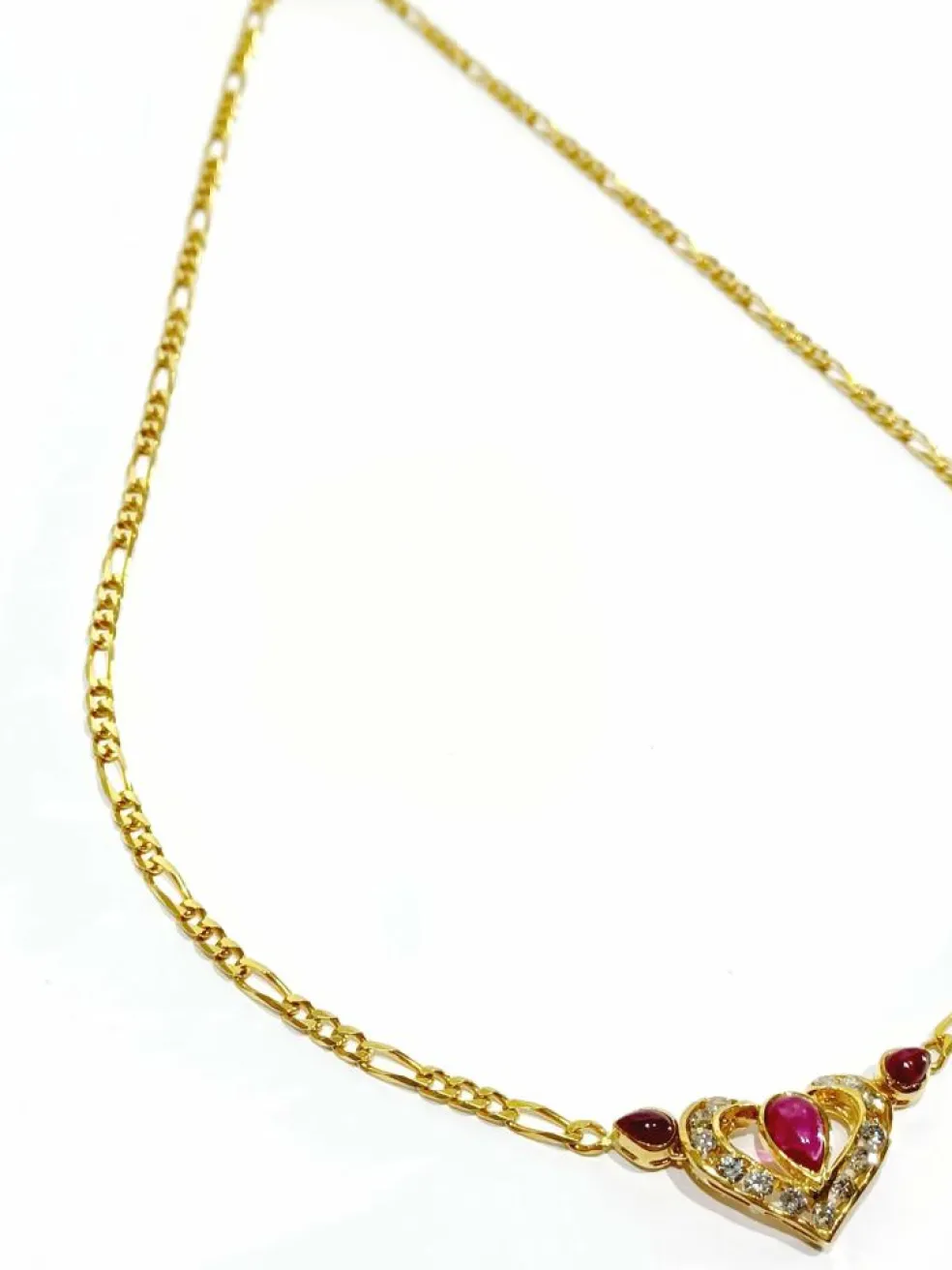 Collier En or, rubis et diamants