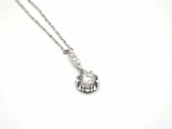 Collier en platine et diamants