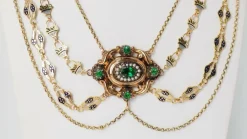 Collier esclave du XIXème siècle en or émaillé et perles fines