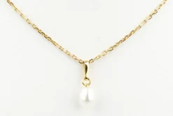 Collier et pendentif perle en or jaune