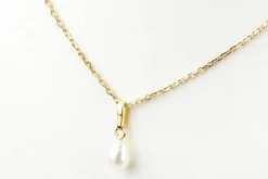 Collier et pendentif perle en or jaune