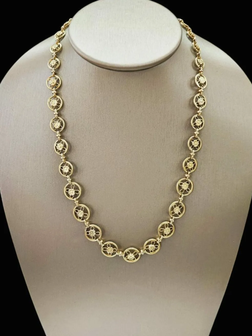 Collier filigrane or jaune