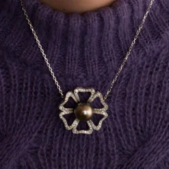 Collier fleur Or blanc Diamants Perle