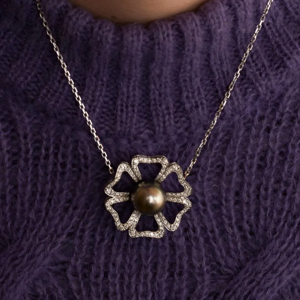 Collier fleur Or blanc Diamants Perle
