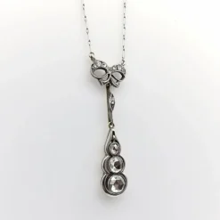 Collier goutte de diamant en or