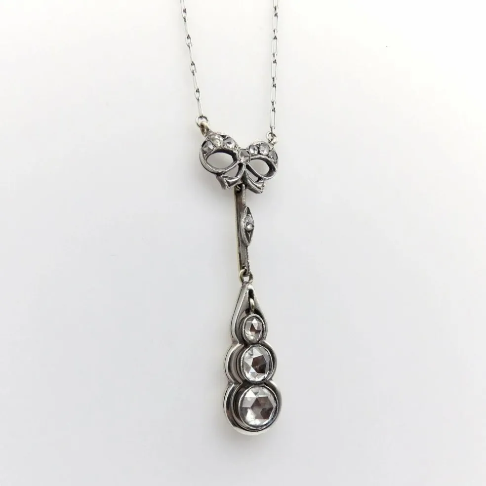 Collier goutte de diamant en or