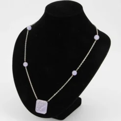 Collier jade jadéite parme et or blanc