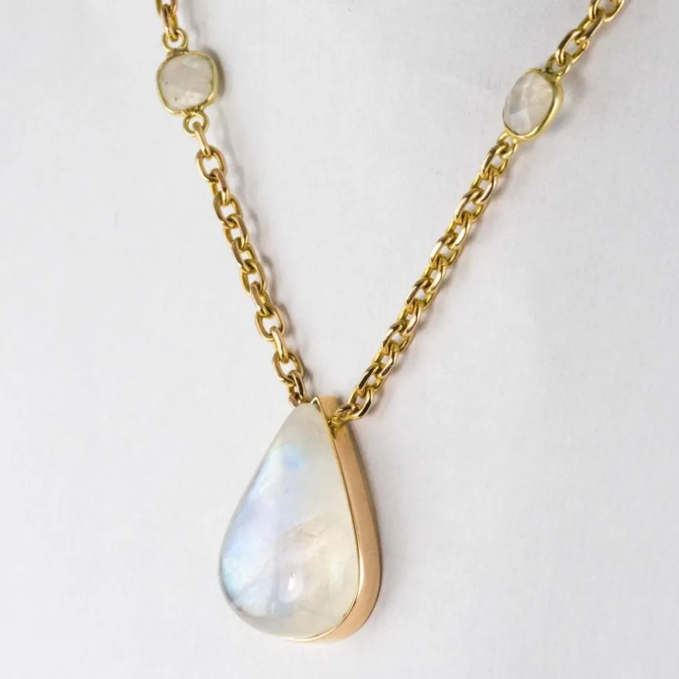 Collier labradorite et or