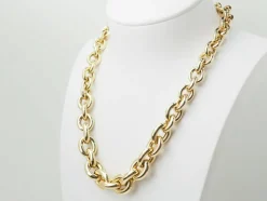 Collier maille forçat ronde en chute en or jaune