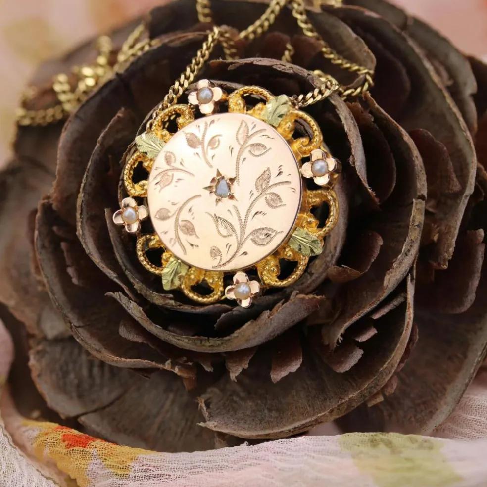 Collier Médaillon ancien perle diamants