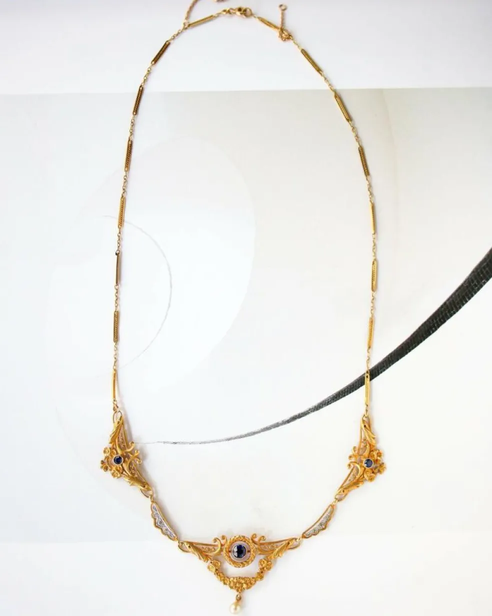 Collier Napoléon III Draperie Or Saphirs Diamants