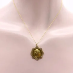 Collier Nekhbet en or 18 carats de style victorien égyptien avec diamants et perles