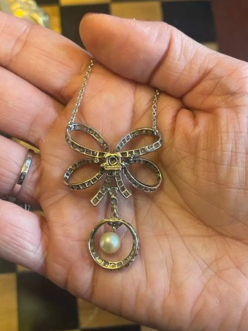 Collier noeud, diamants et perles, fin XIXème