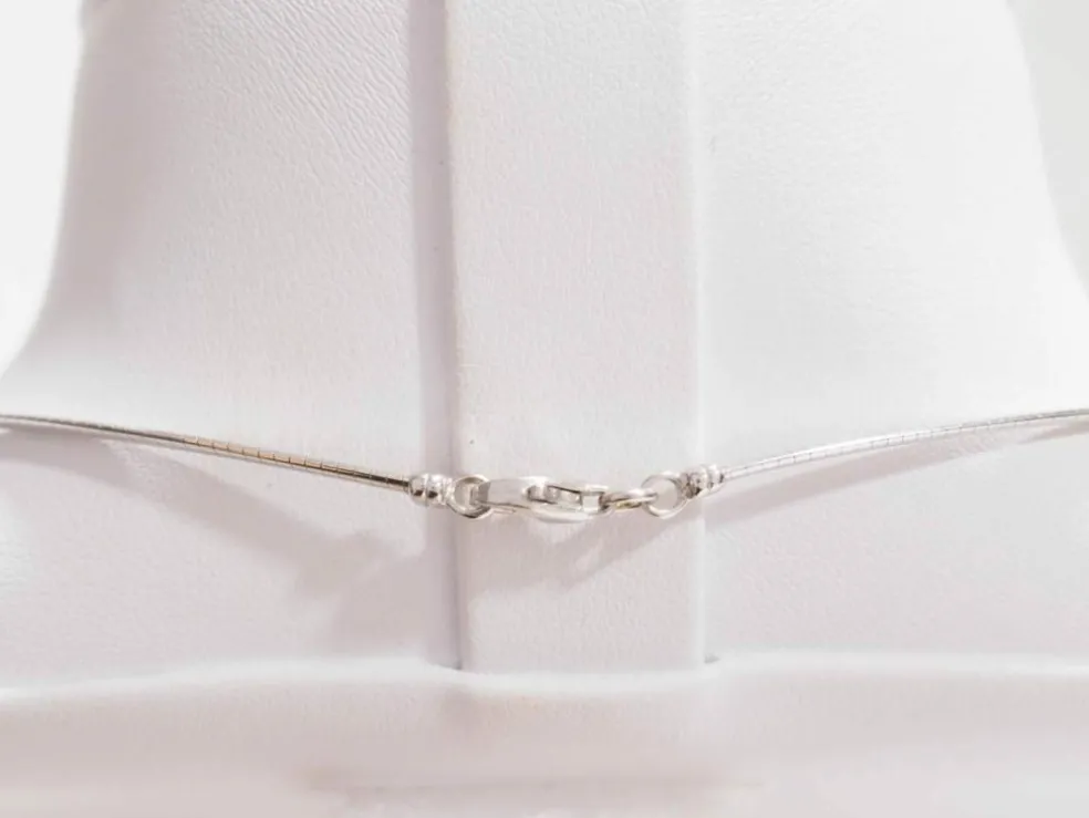 Collier Oméga en or blanc