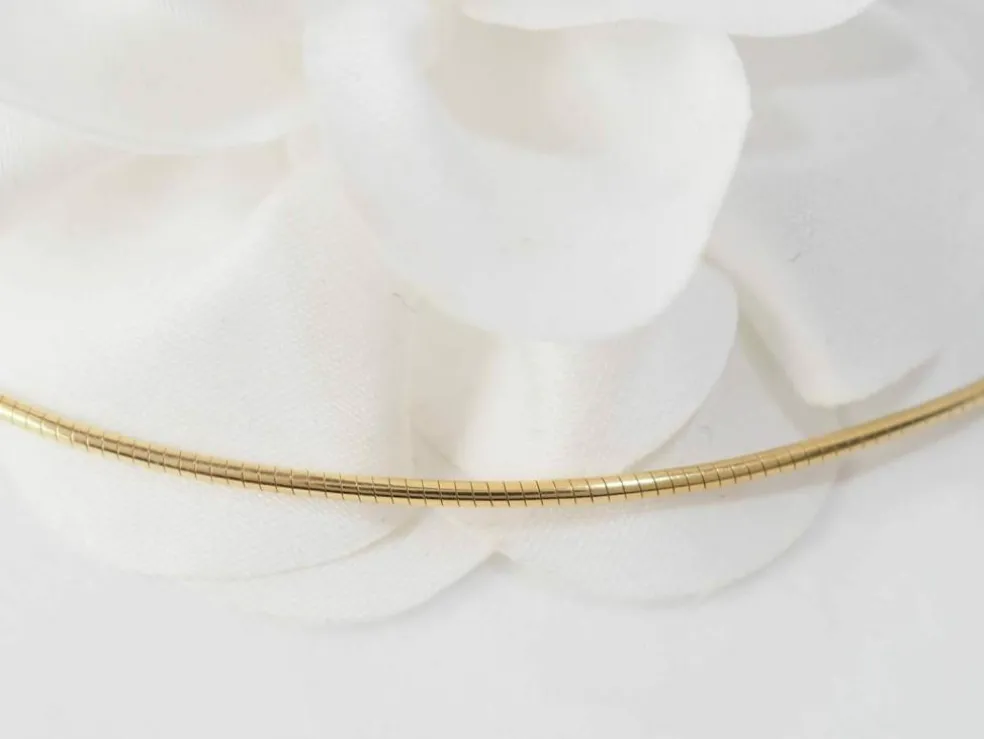 Collier Oméga en or jaune