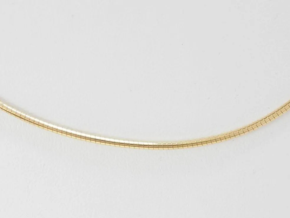Collier Oméga en or jaune