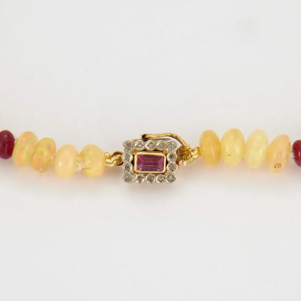 Collier Opales et Rubis