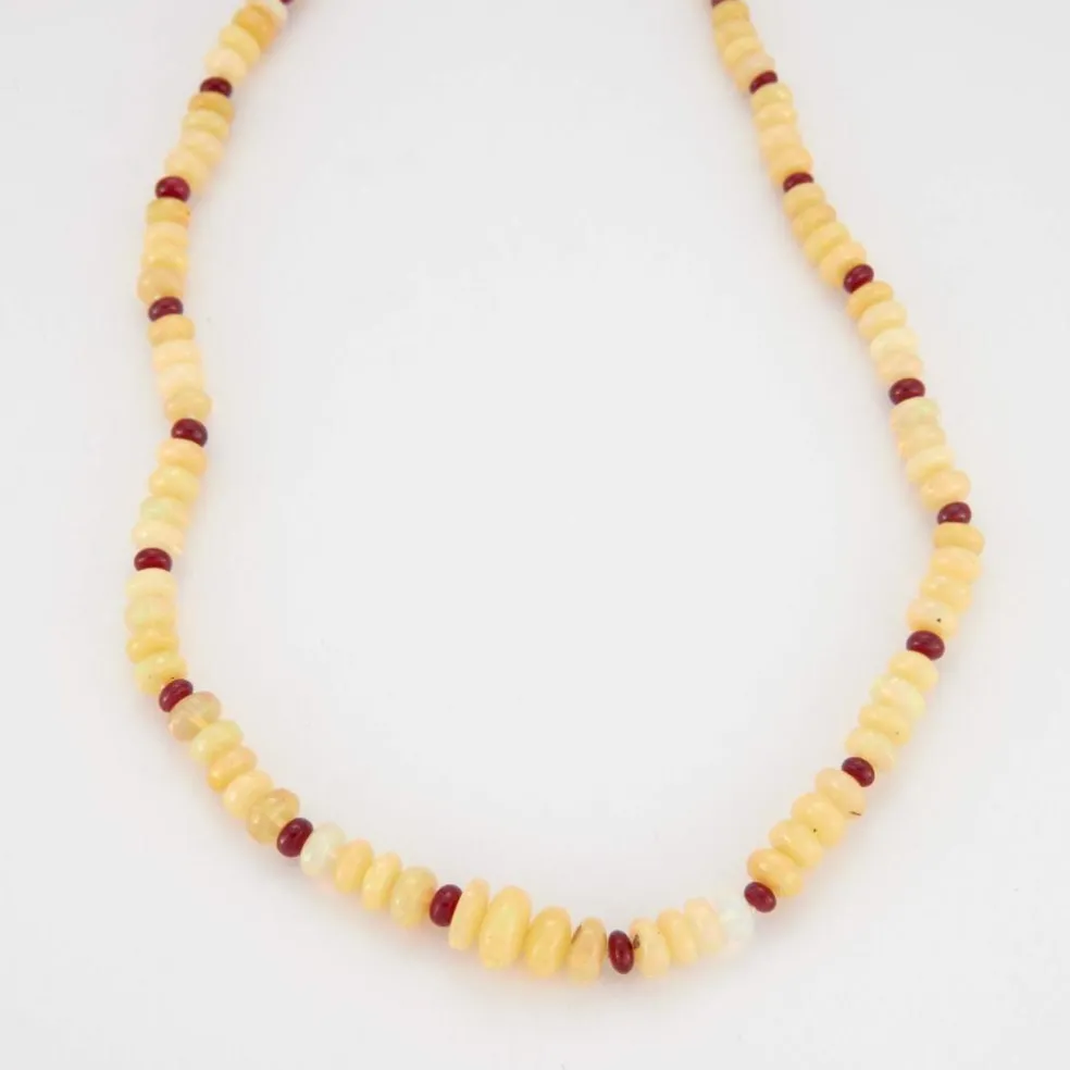 Collier Opales et Rubis