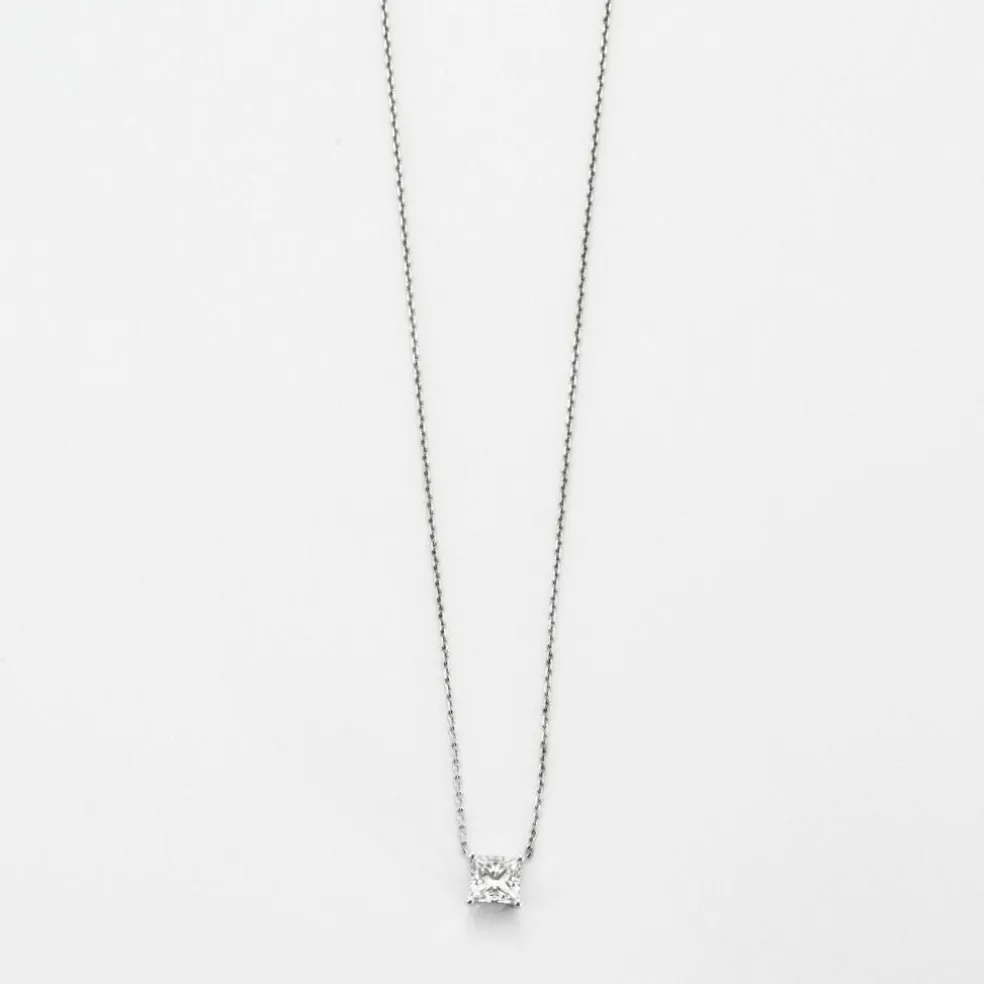 Collier or blanc 18 carats sertie d'un diamant princesse