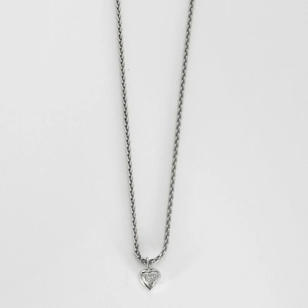 Collier or blanc diamant taille coeur