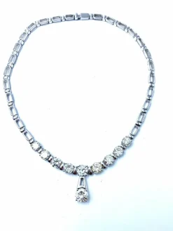 Collier or blanc, diamants