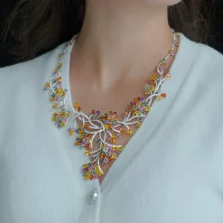 Collier or blanc diamants saphirs