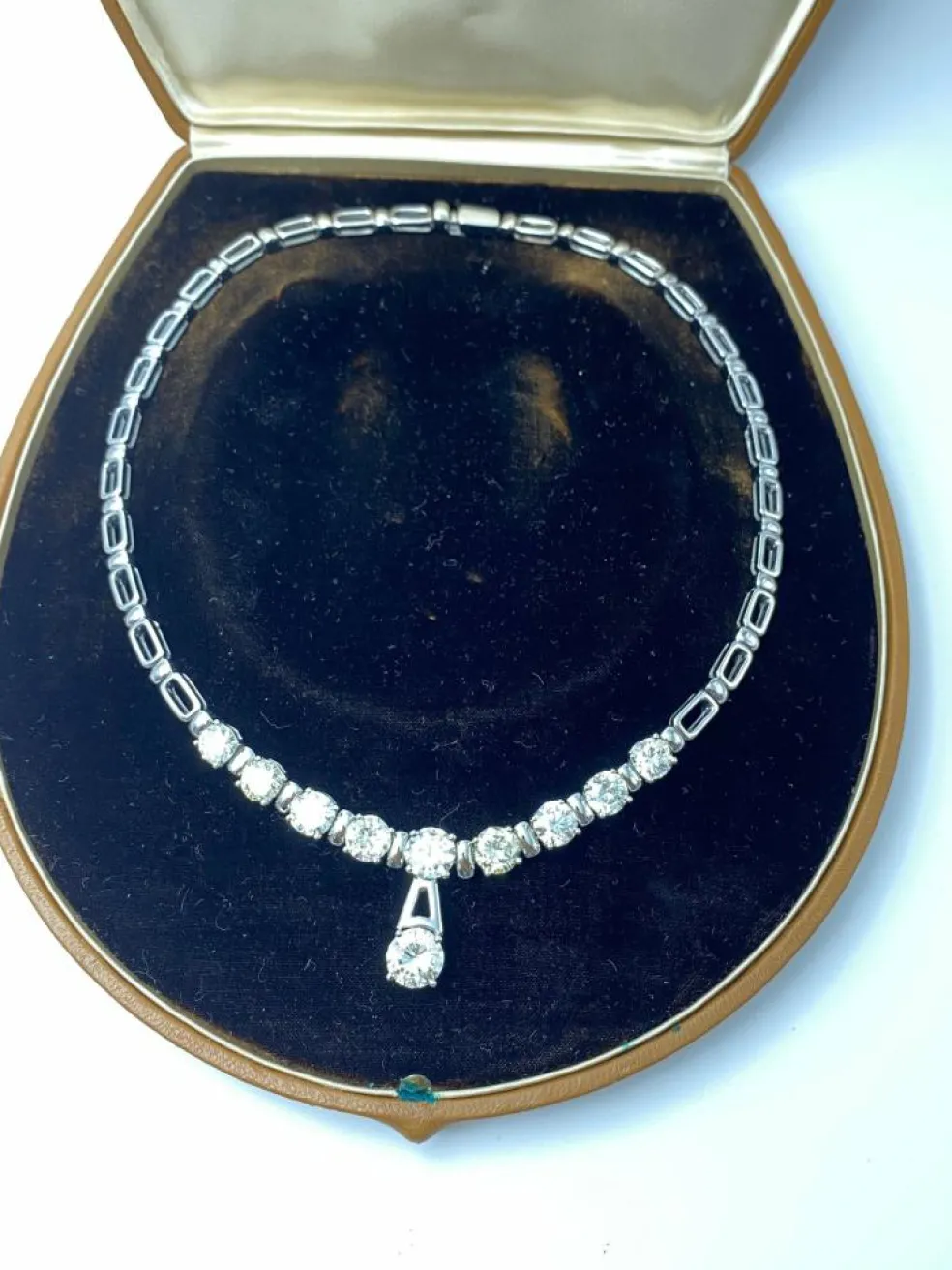 Collier or blanc, diamants