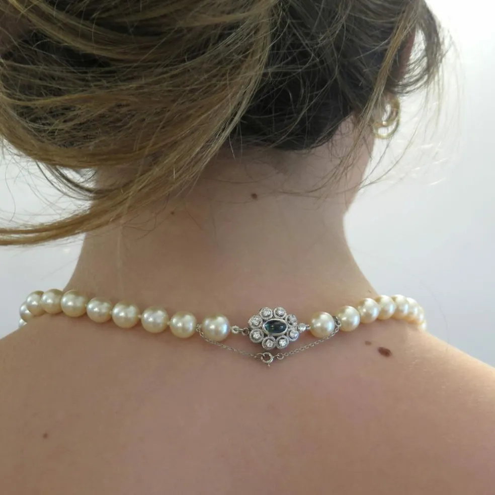 Collier or blanc en perle de culture