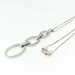 Collier or blanc et diamants