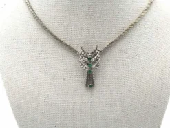 Collier or blanc émeraude