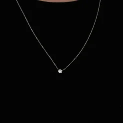 Collier or blanc pavage diamants
