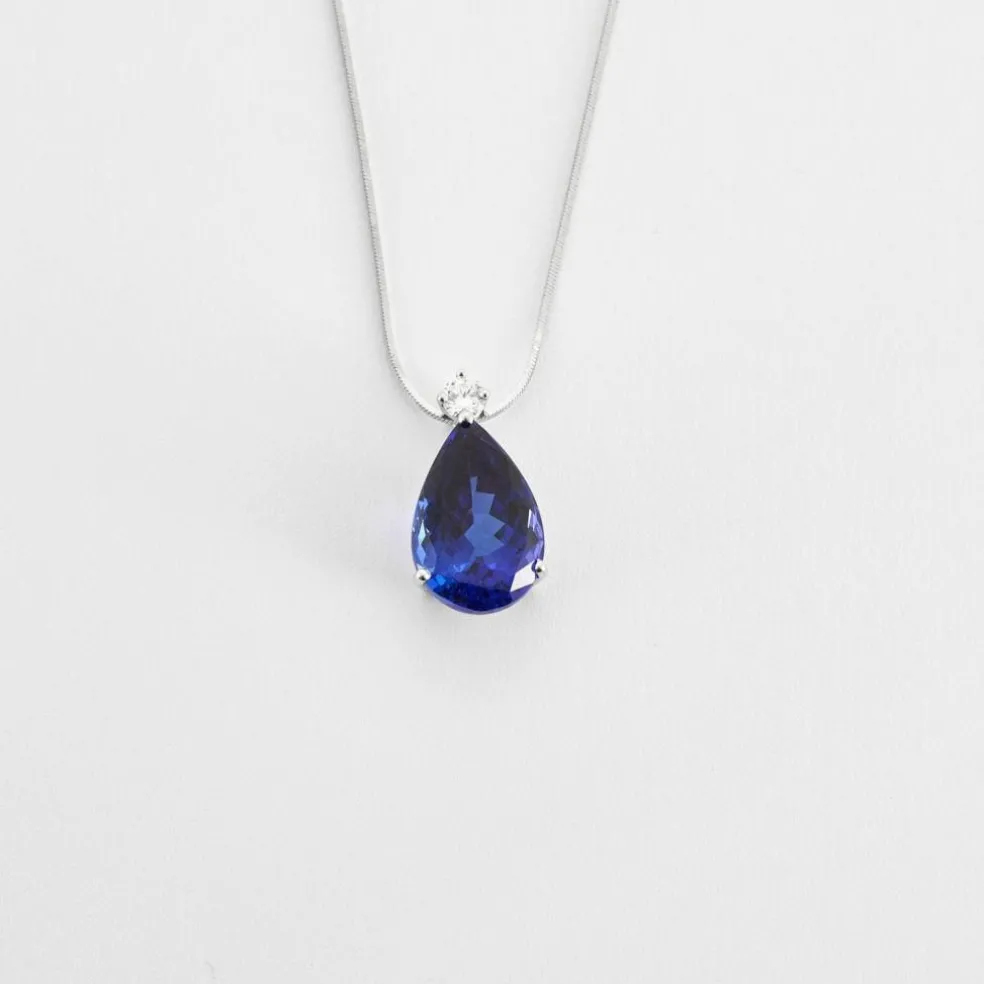 Collier or blanc saphir