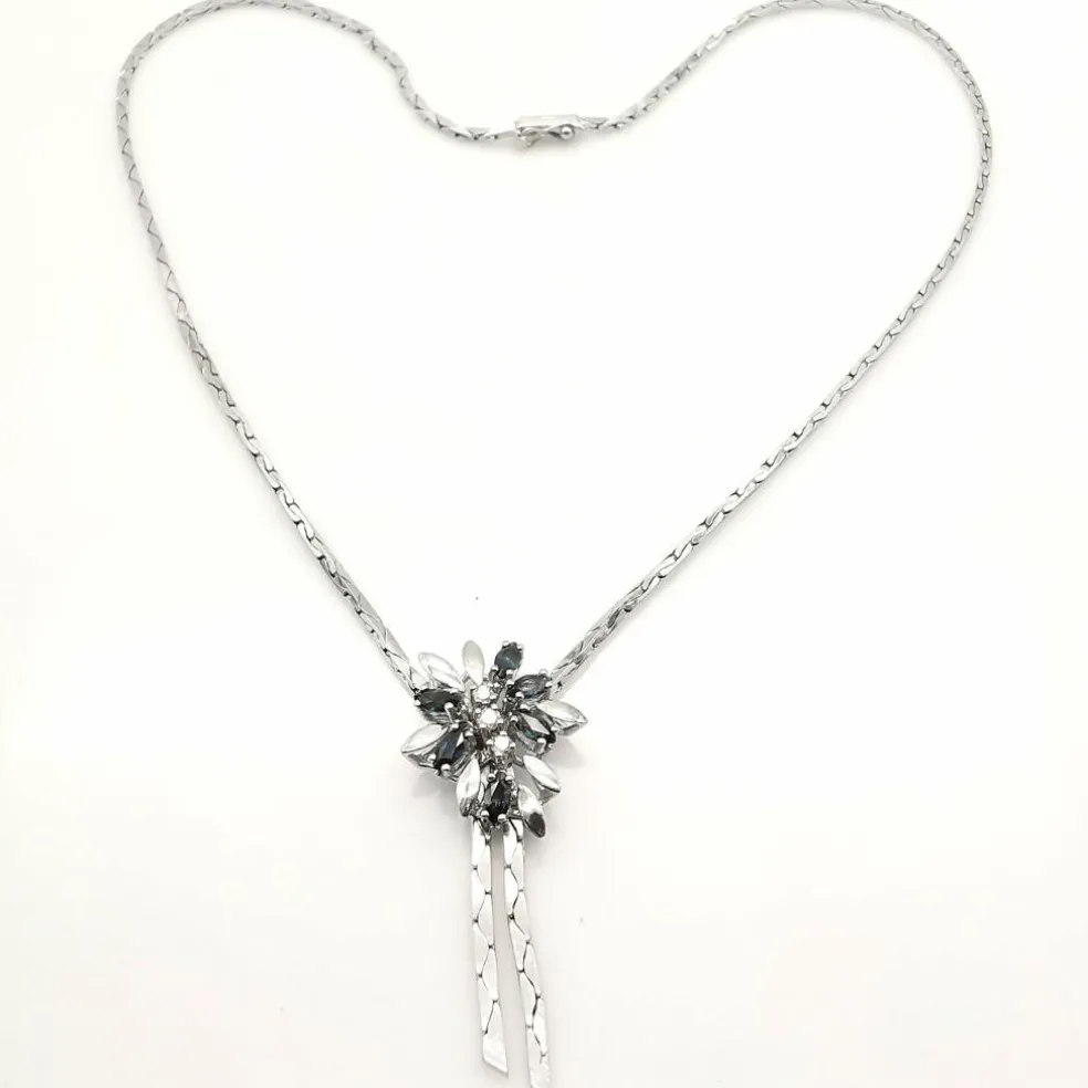 Collier or blanc, saphirs et diamants