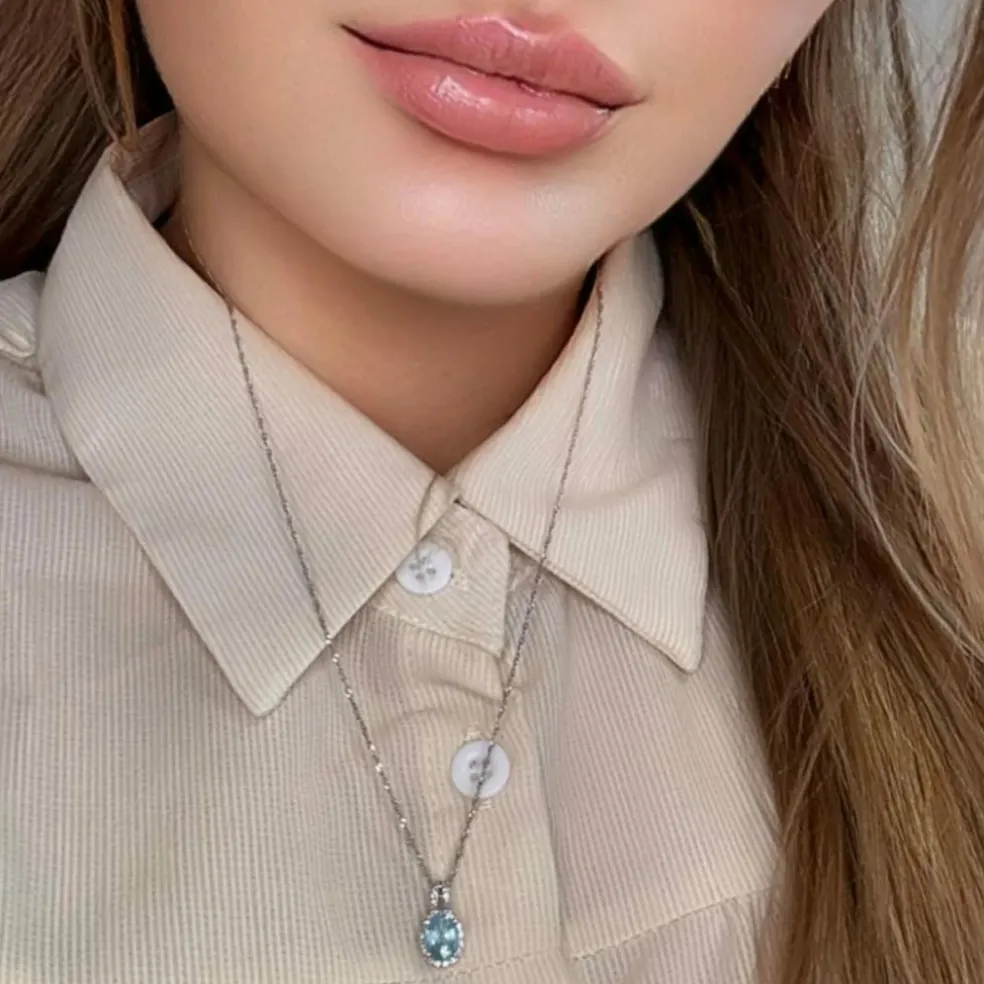 Collier or blanc topaze et diamants